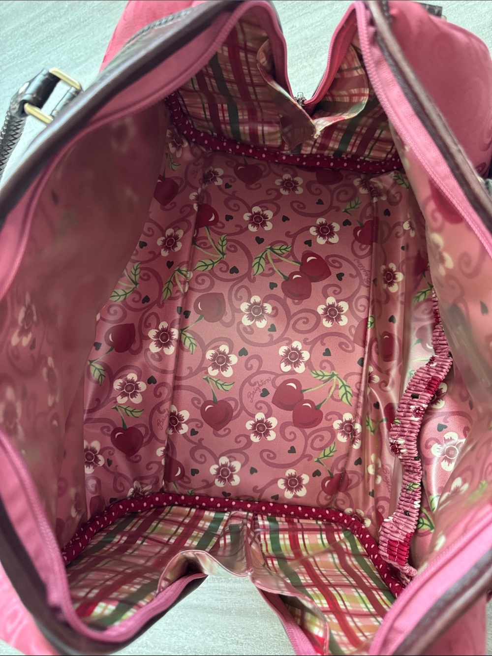 Brighton Pink/ Chocolate Heart Large Beauty Case / Travel Bag đź’Ľ - Picture 4 of 9